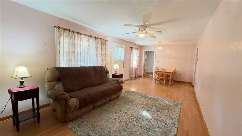 19 Cecil Ave — photo 5