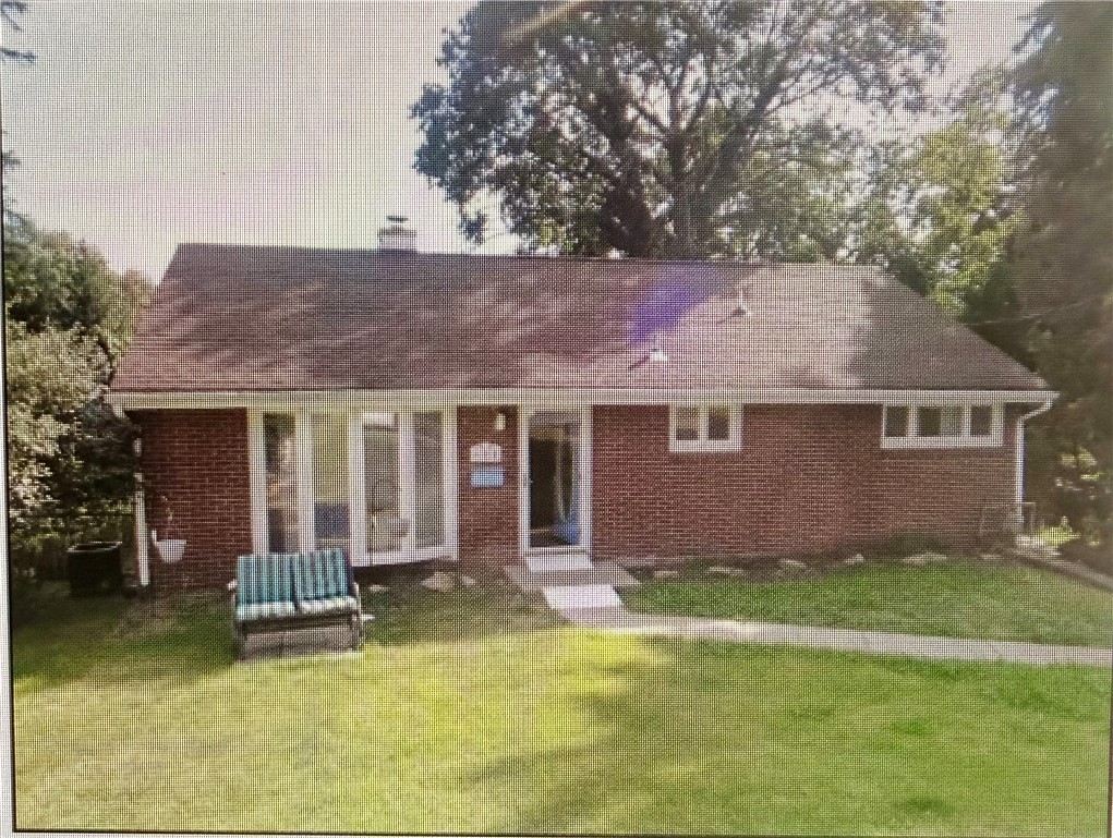 621 Springdale Dr — photo 1