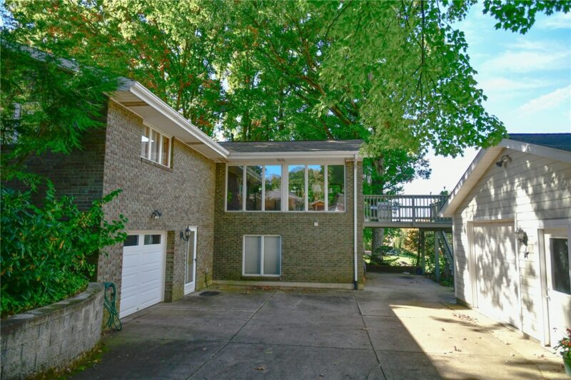 166 Orchard Dr — photo 3