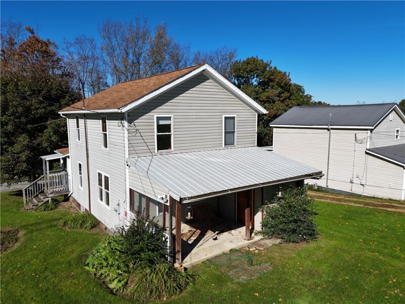 102 Oak Ave — photo 2