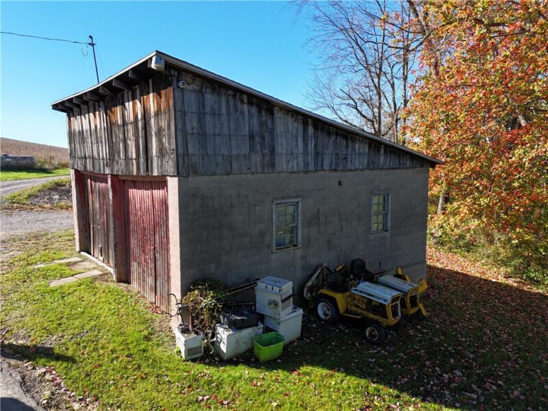 102 Oak Ave — photo 6