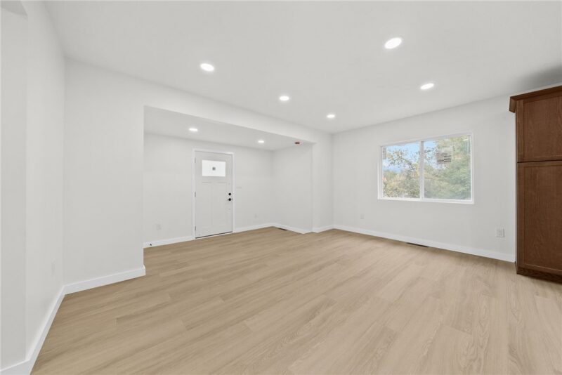 170 Belmont Ave — photo 6