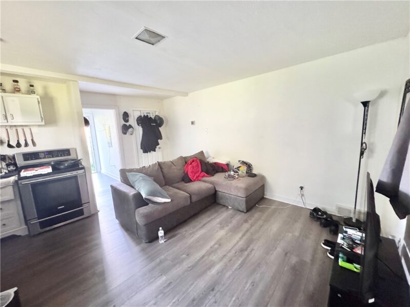 464 Reed Ave — photo 8