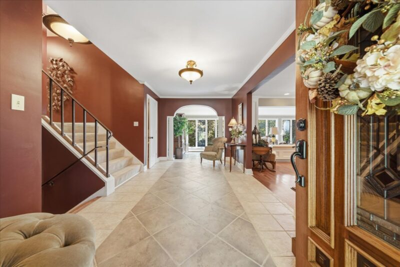 136 South DRIVE — photo 3