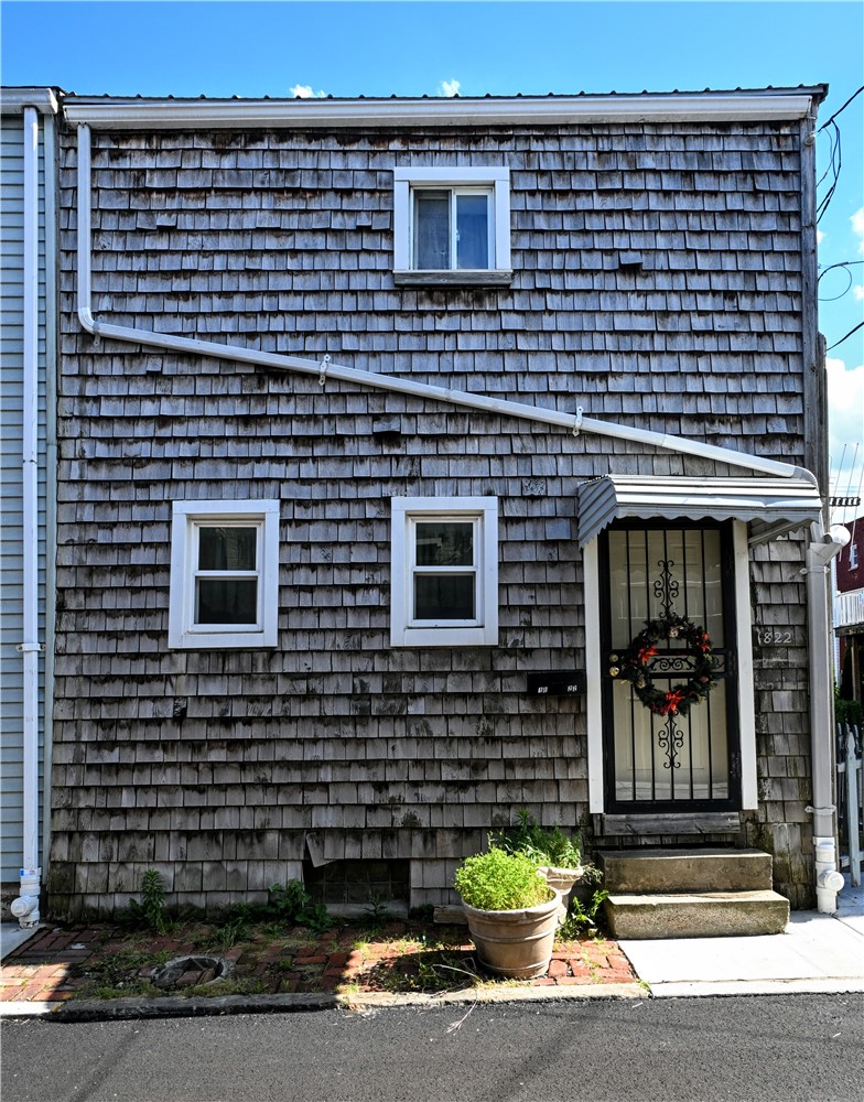 1822 Fox Way — photo 1