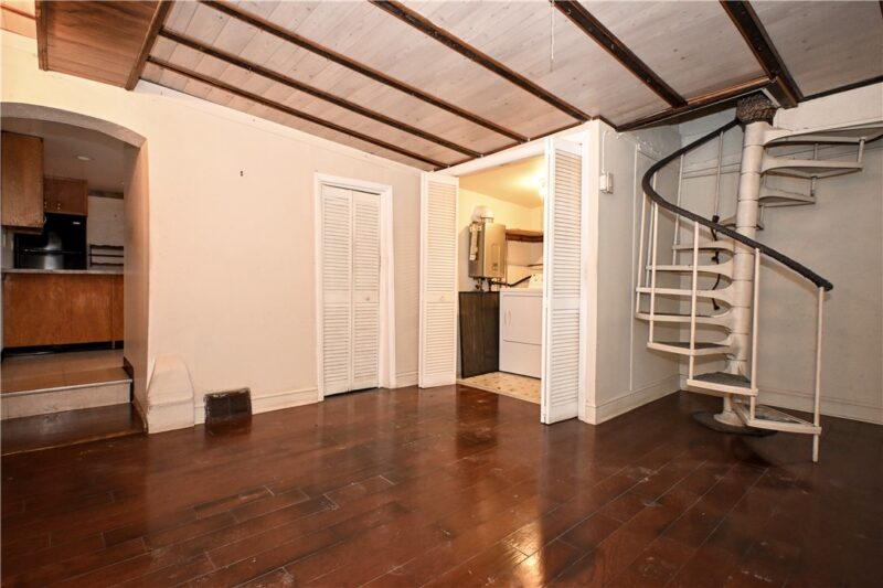 1822 Fox Way — photo 4