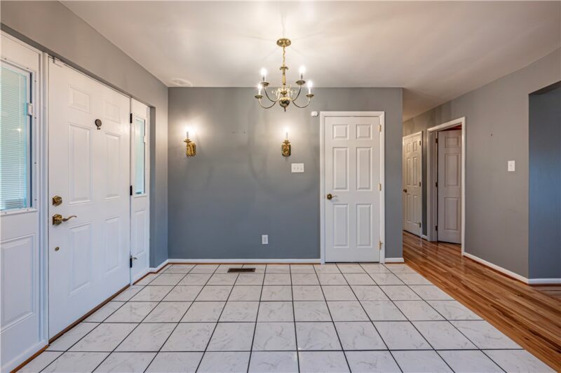 219 Maple Dr — photo 5