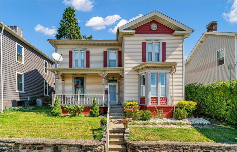607 Walnut St