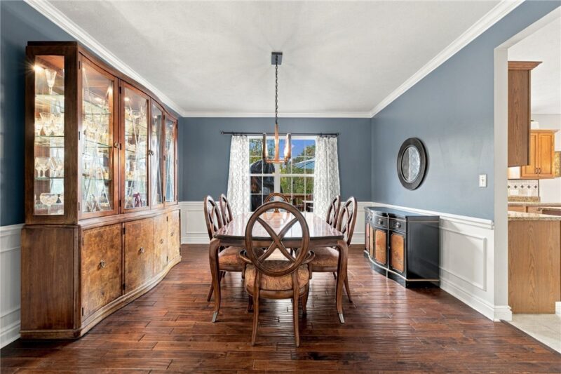 621 Alex Ct — photo 8
