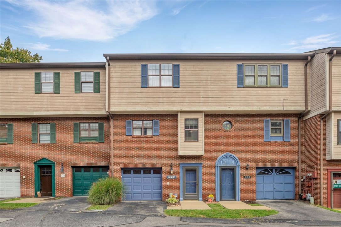 114 Longfellow Ct — photo 1