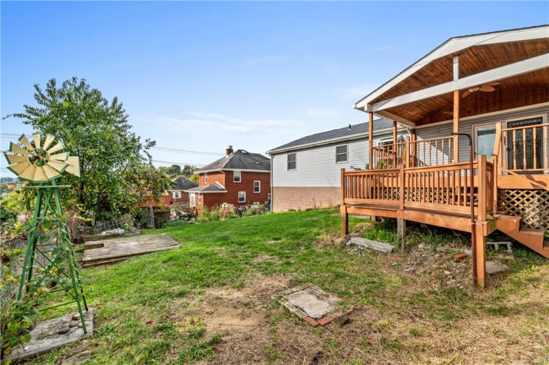 202 Beachview St — photo 3