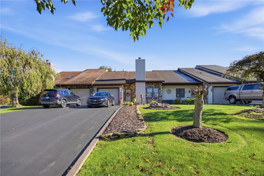 137 Oak Dr — photo 1