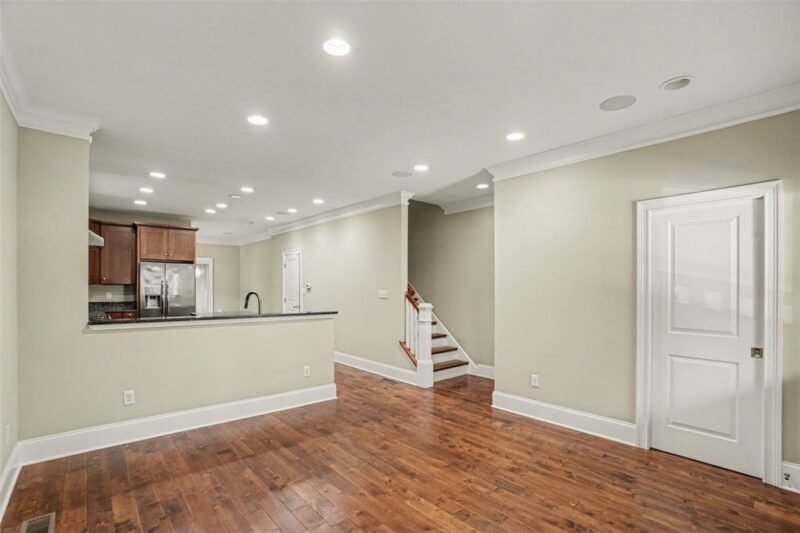 5516 Claybourne St — photo 6