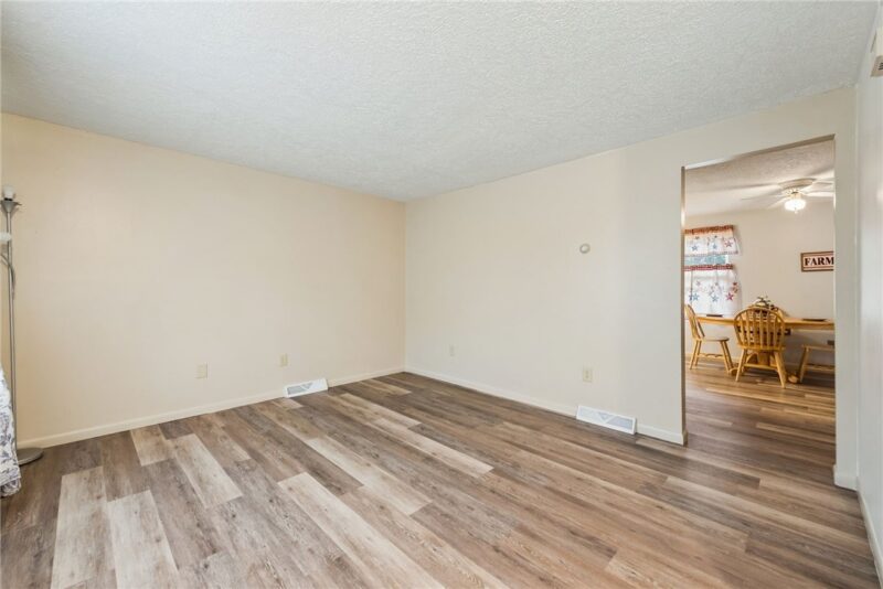 214 S Prospect St — photo 4