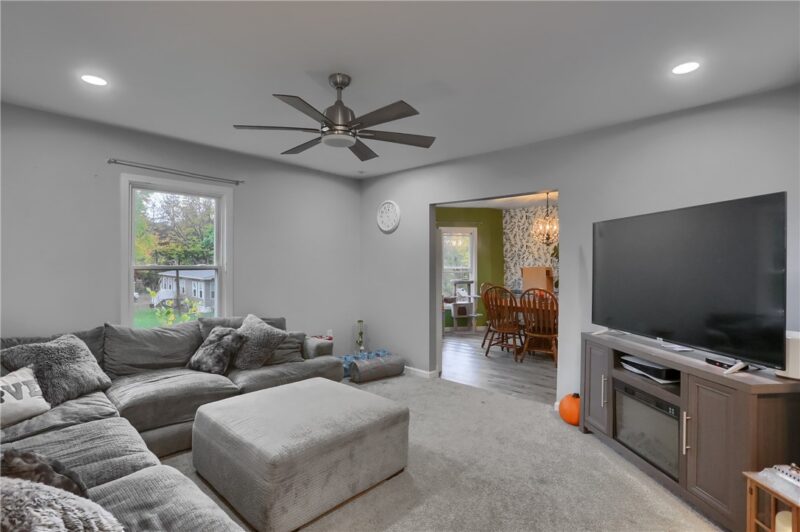 3718 Ellwood Rd — photo 2