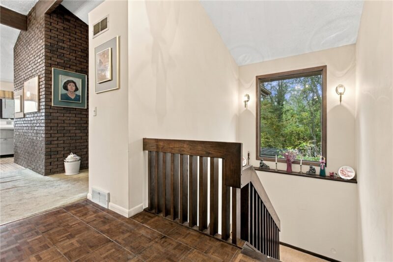 2219 Virginia Ave — photo 4