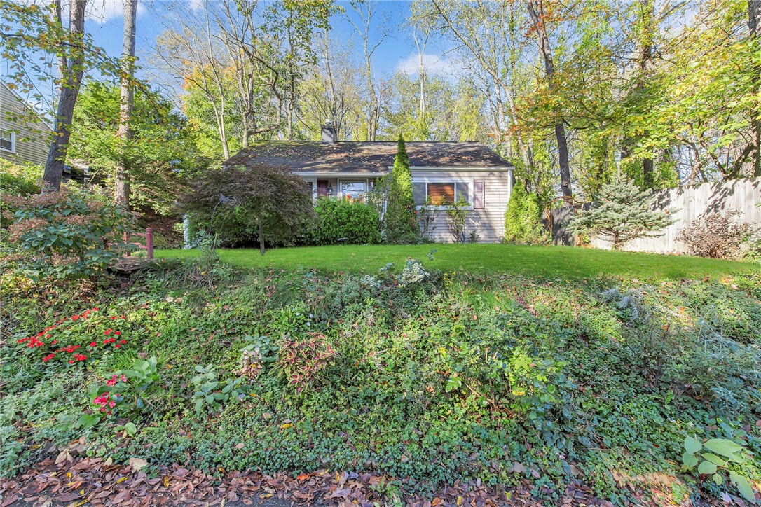 160 Neville Rd — photo 1