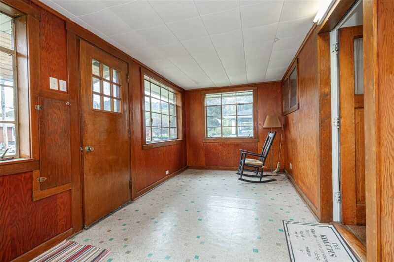 208 Allegheny Ave — photo 7
