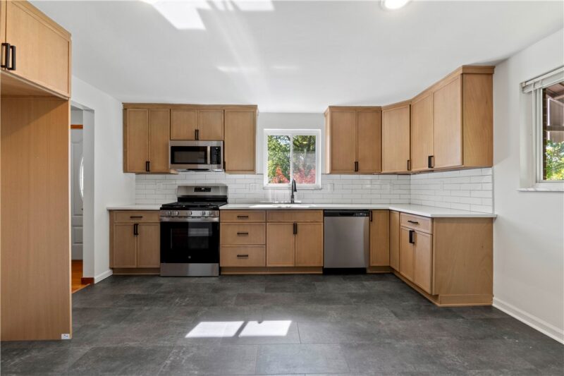 115 Keithwood Dr — photo 5