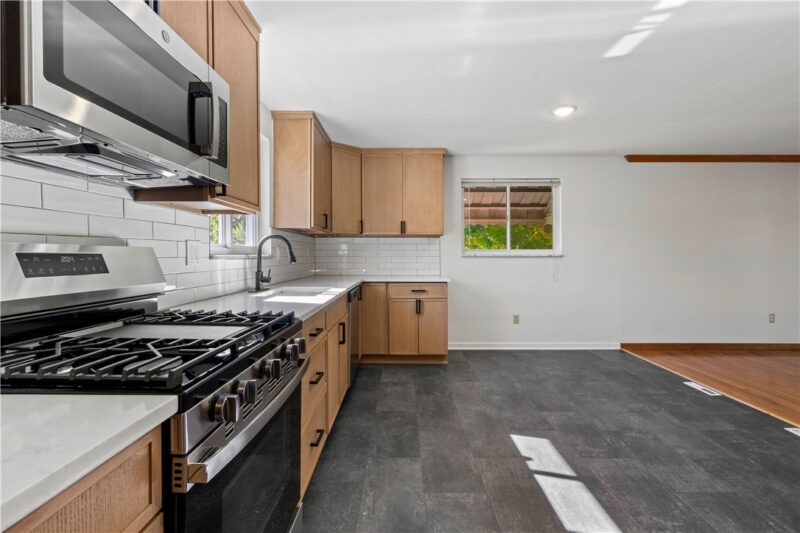 115 Keithwood Dr — photo 6