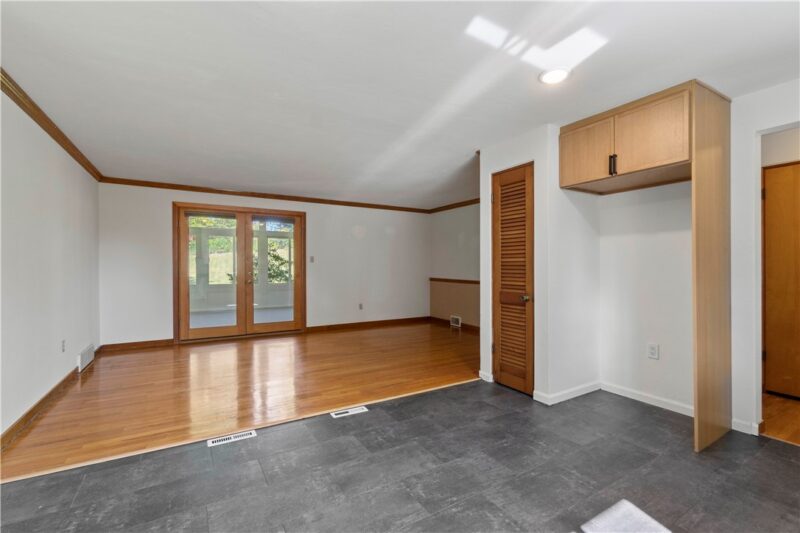 115 Keithwood Dr — photo 7