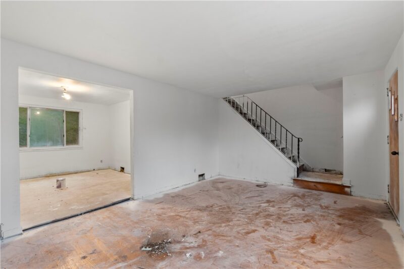 1508 Dagmar Ave — photo 2