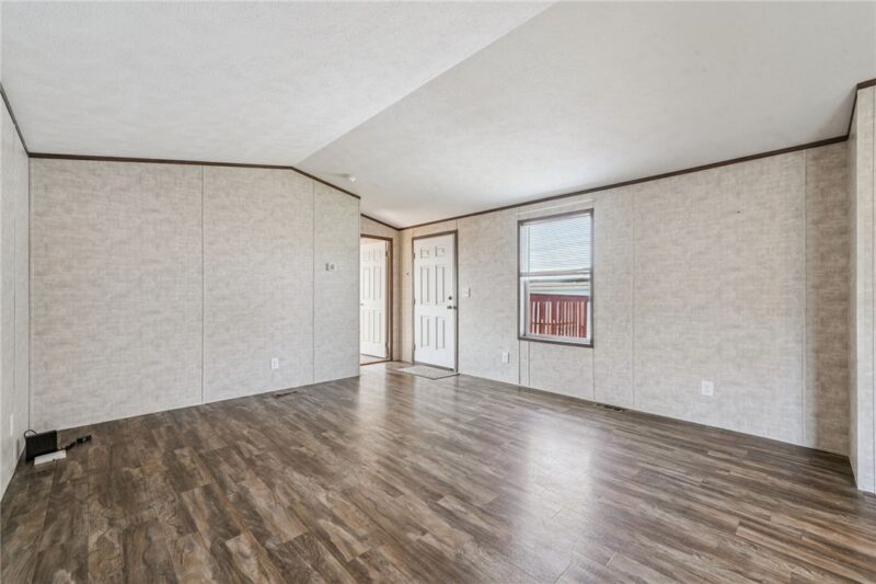 424 Jean Drive — photo 3