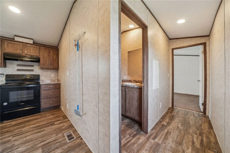 424 Jean Drive — photo 6