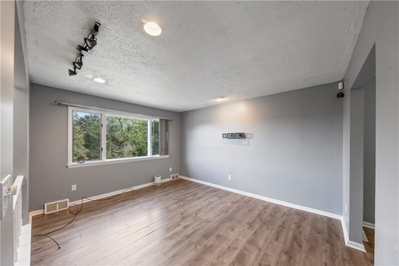 1 Fawcett Circle — photo 3
