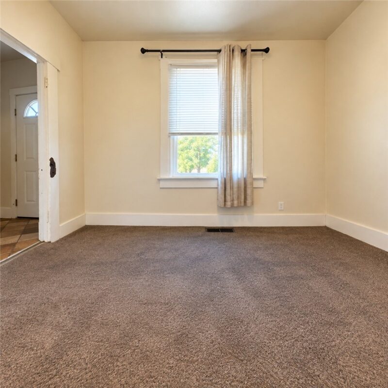 1395 Leishman Ave — photo 4
