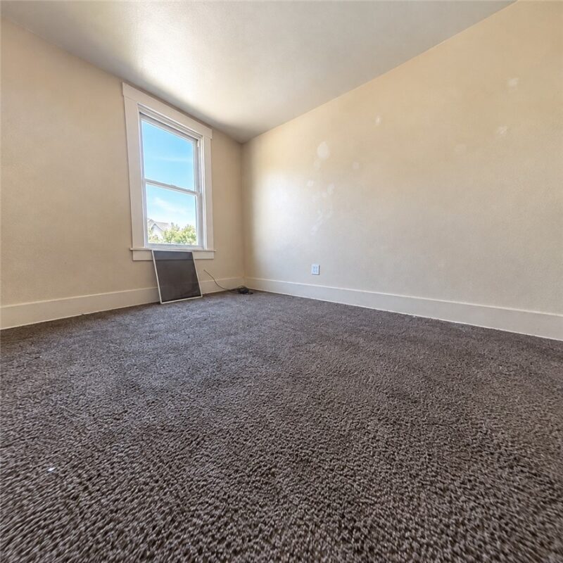 1395 Leishman Ave — photo 7