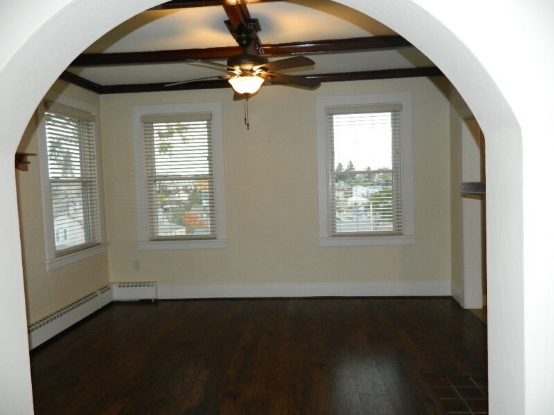 34 Amherst Ave — photo 3