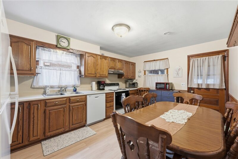 633 Spencer Ave — photo 4