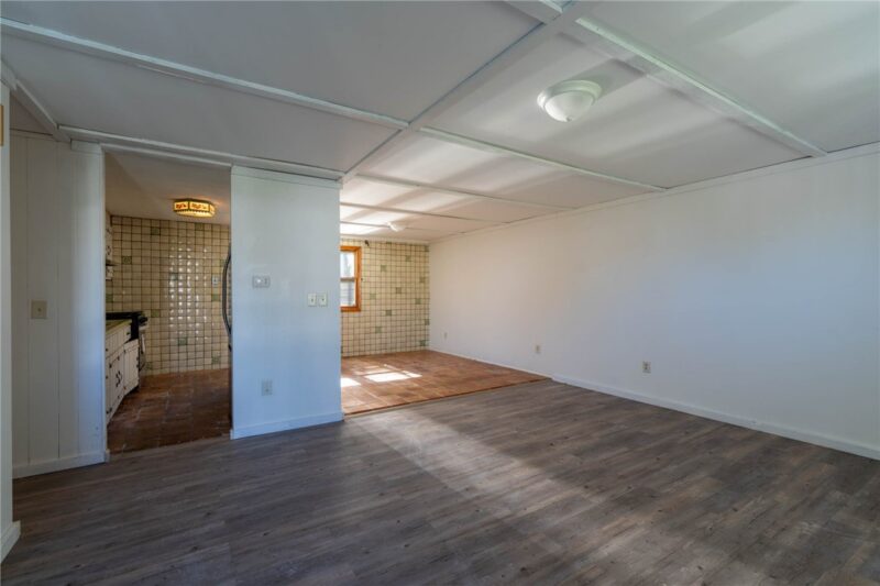 265 Sherwood Dr — photo 3