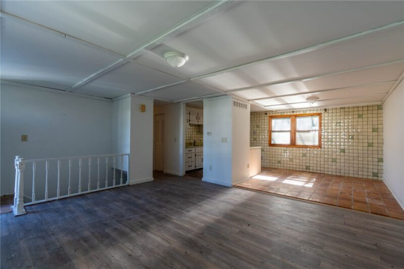 265 Sherwood Dr — photo 4