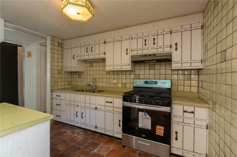 265 Sherwood Dr — photo 6