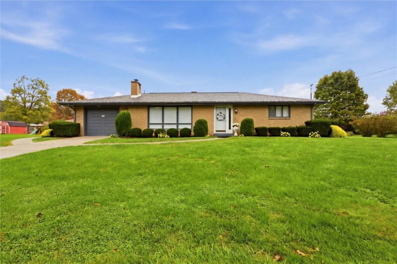 111 Edgewood Drive