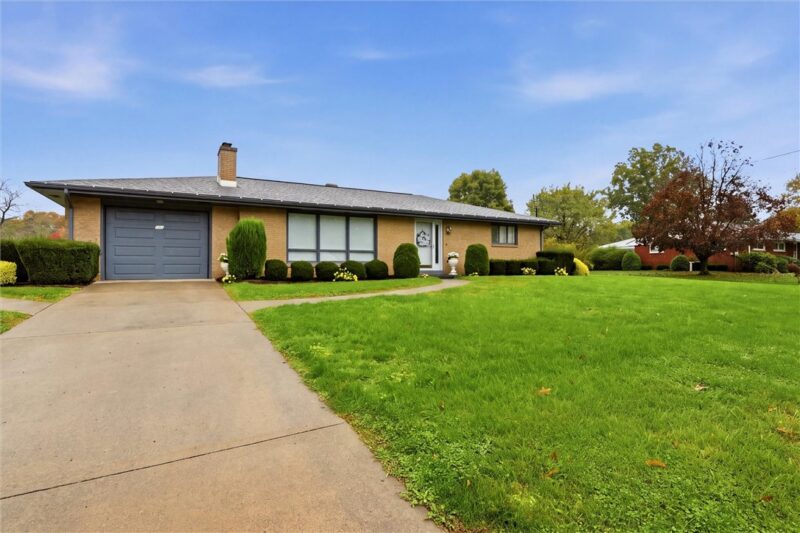 111 Edgewood Drive — photo 2