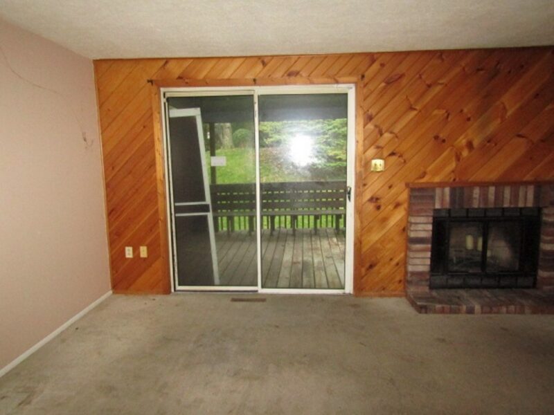 202 Timberglen Dr — photo 4