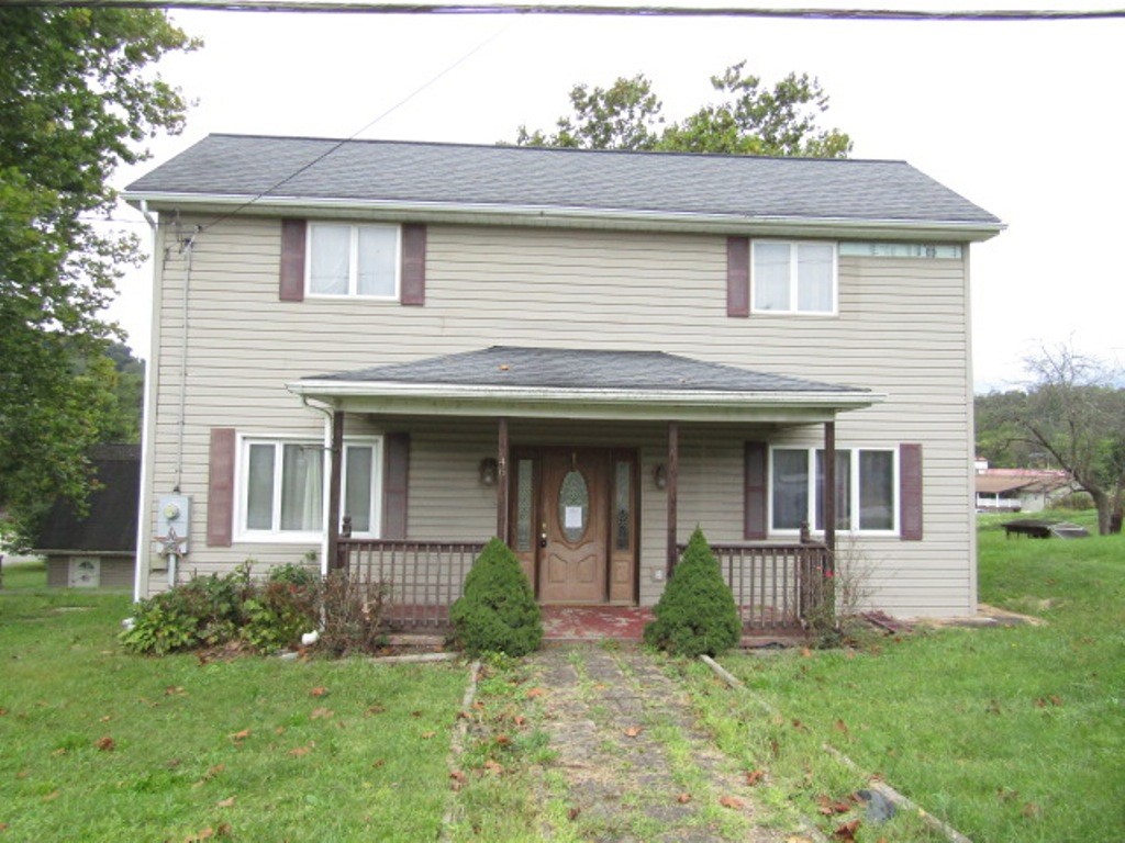 46 Memorial Dr — photo 1