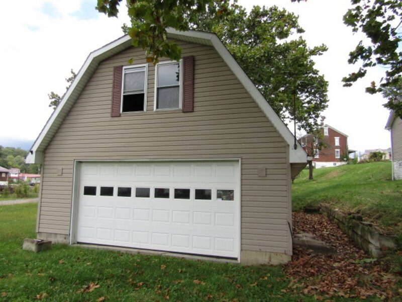 46 Memorial Dr — photo 5