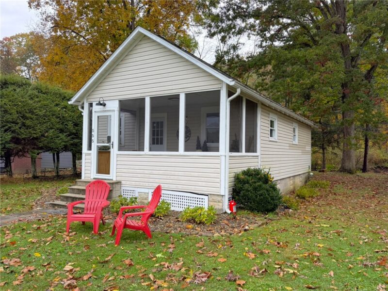 555 Brigade Lane — photo 2