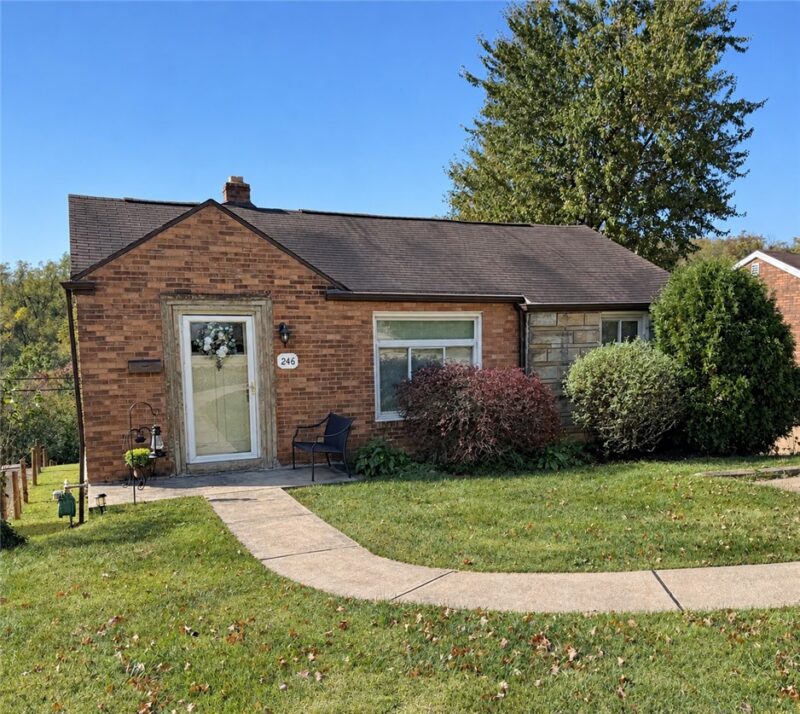246 Creston Dr