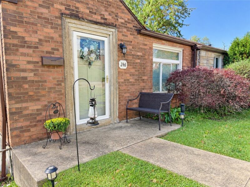 246 Creston Dr — photo 2