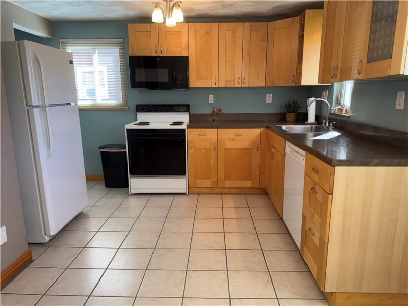 246 Creston Dr — photo 6