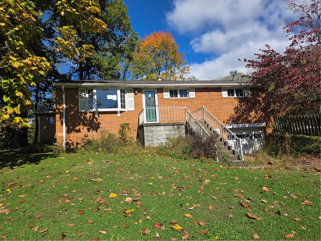 14 W HILLCREST ROAD — photo 1