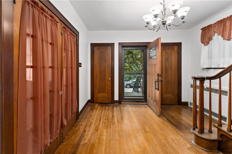 162 Spencer Ave — photo 7