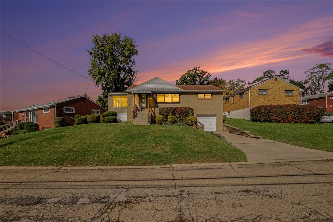 2214 Old Oak Dr — photo 1