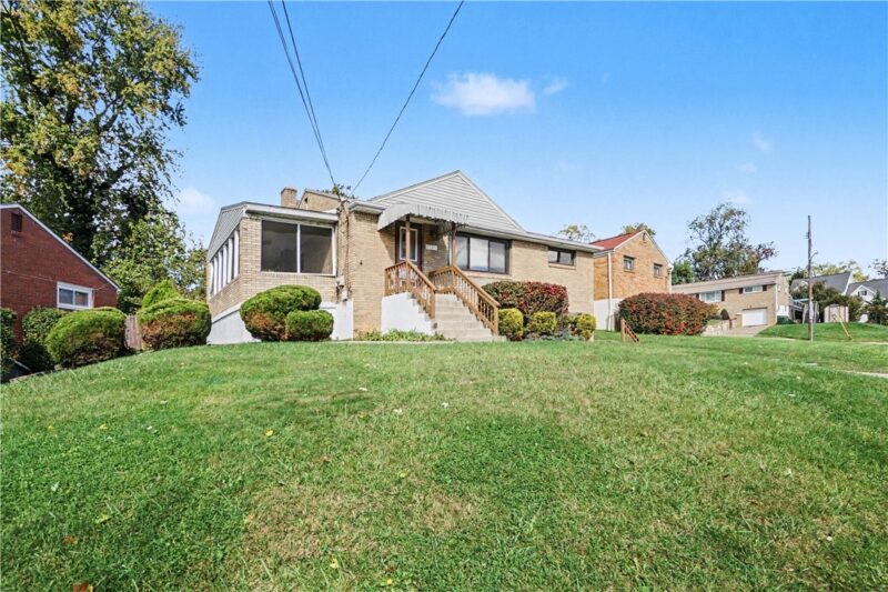 2214 Old Oak Dr — photo 4