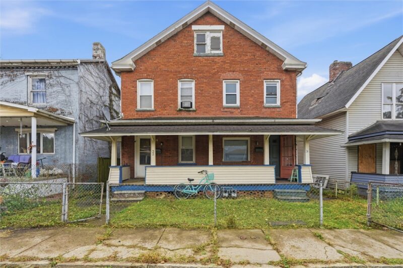 33 Wood St